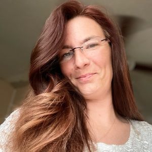 Meet your Posher, Candace